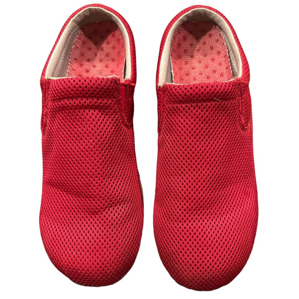 L.L.Bean Women’s Red Ventilated Slip On Moc Shoes Sz 11 Very Good